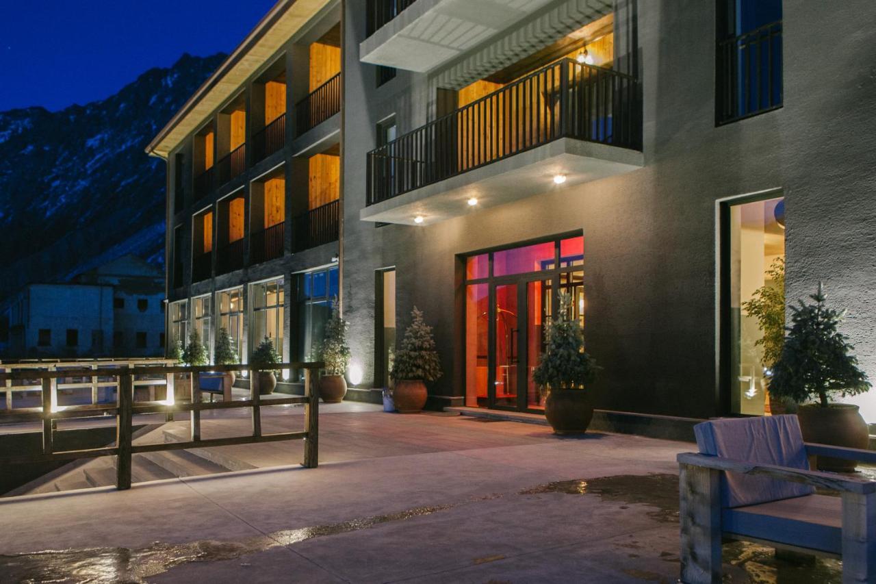 Intourist Kazbegi Hotell Eksteriør bilde