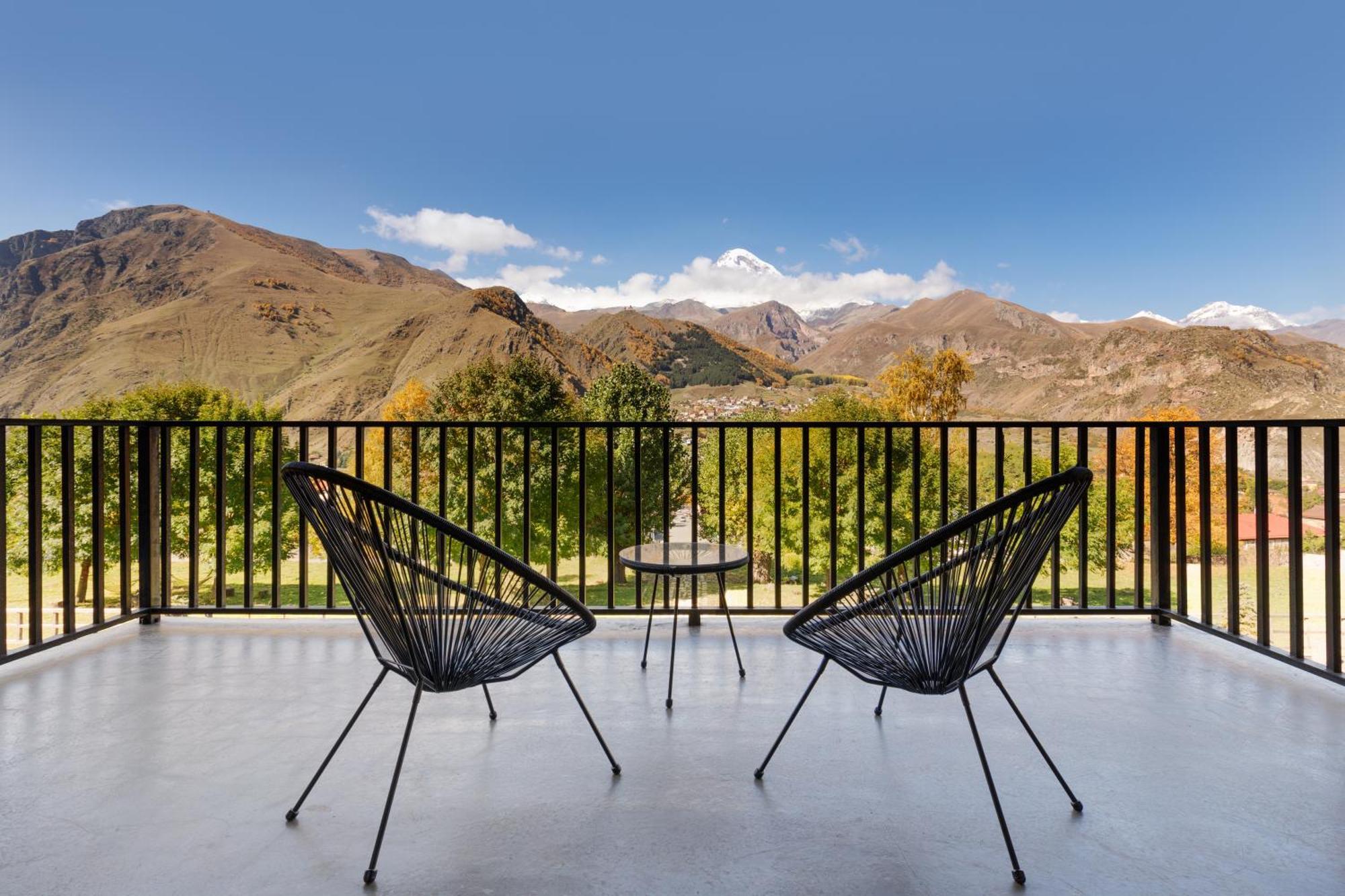 Intourist Kazbegi Hotell Eksteriør bilde