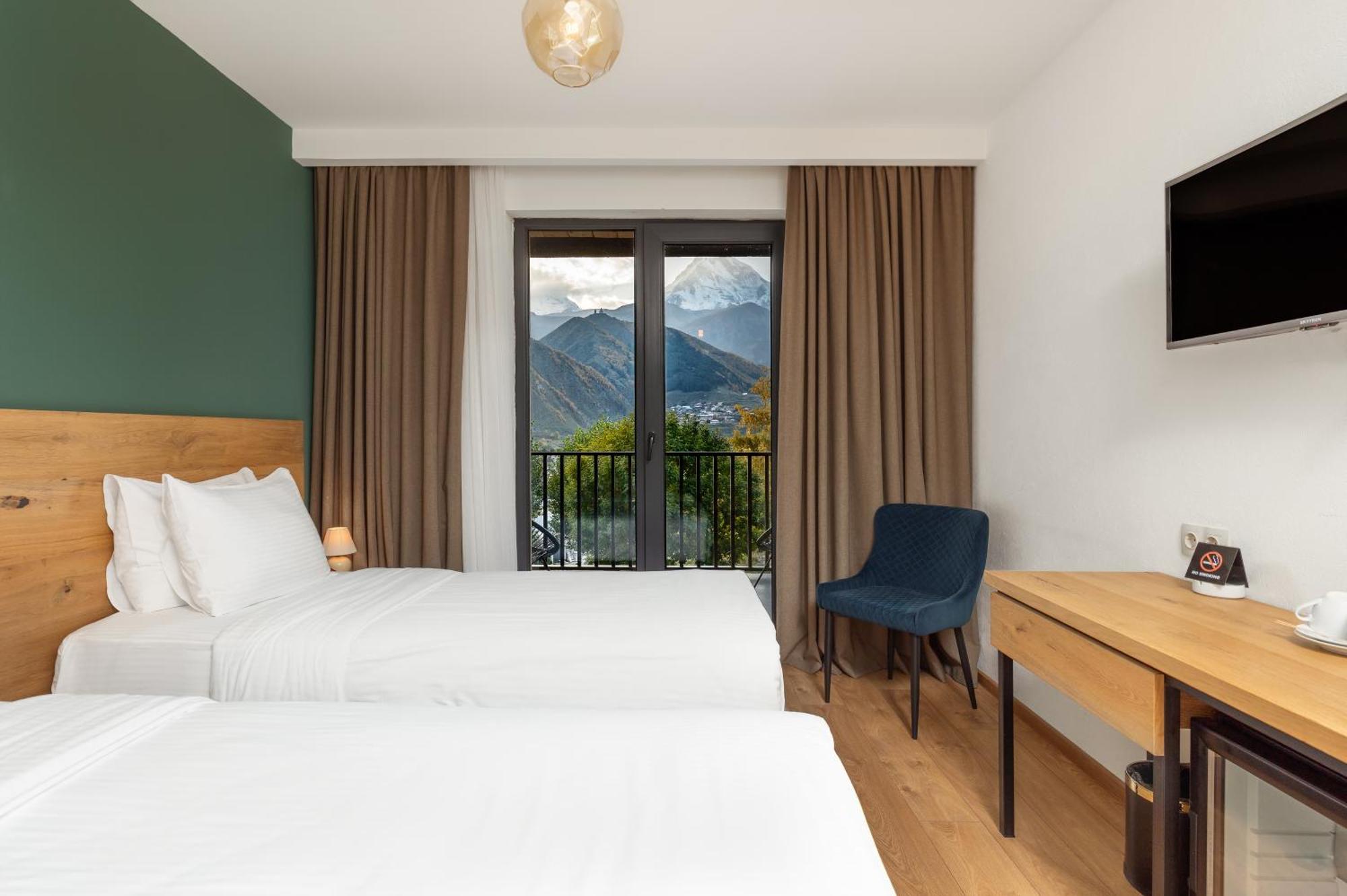 Intourist Kazbegi Hotell Eksteriør bilde