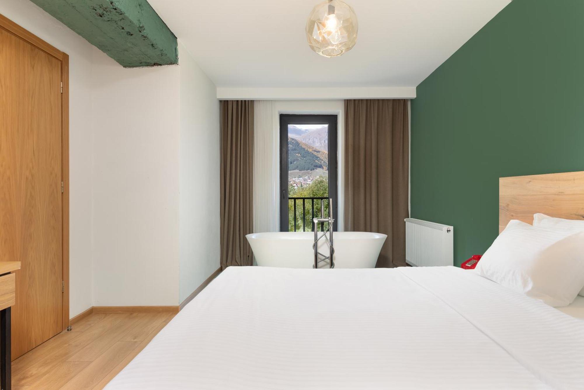 Intourist Kazbegi Hotell Eksteriør bilde